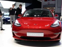 美银大砍特斯拉(TSLA.US)目标价 称只有降价才能挽回销量